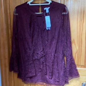 Isaac Mizrahi Lace blouse.